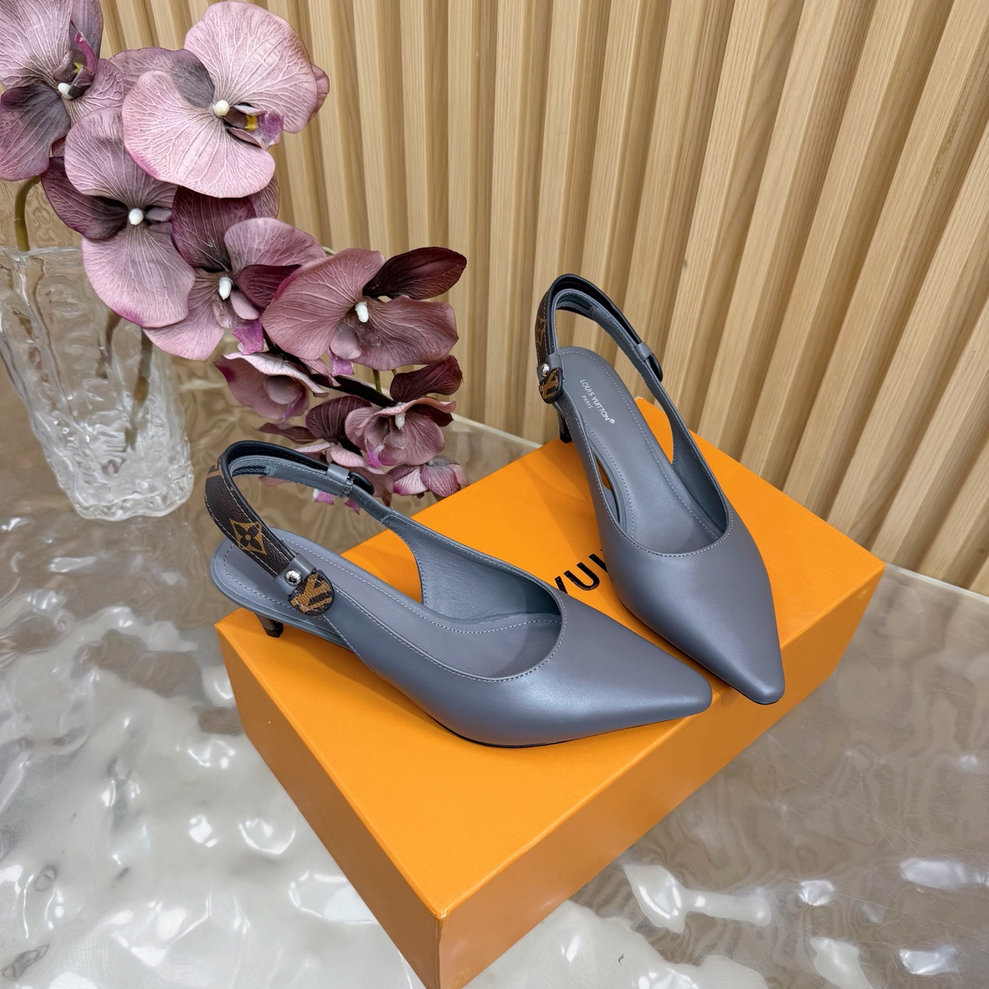 Women's high heels